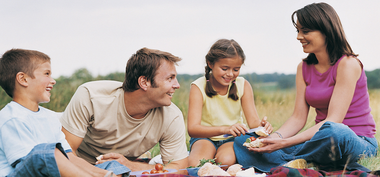 Five Tips for a Healthy Picnic
